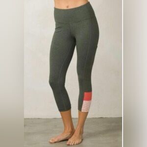 Prana Capri Pant Legging Striped Green and Red size Small